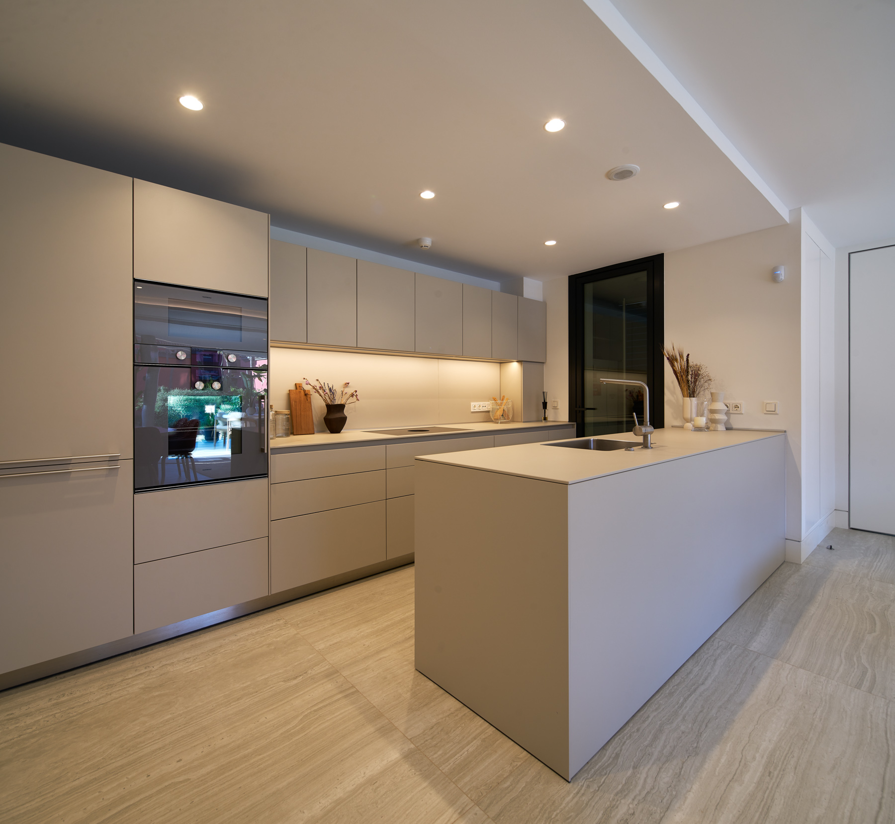 The Sapphire - Apartment 1A - Image 8